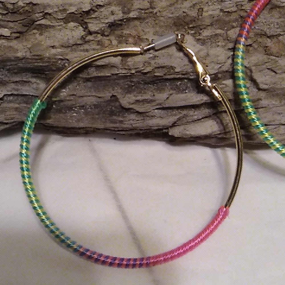 Nwt Large Hoop Earrings - Picture 3 of 6